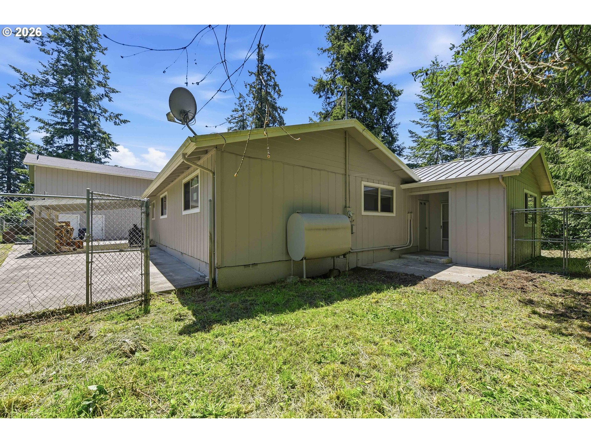 1991 Hazel Street Myrtle Point, OR 97458 - Photo 38 of 41