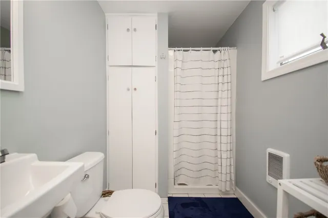 $3,300 | 33 Slocum Street, Newport, RI 02840