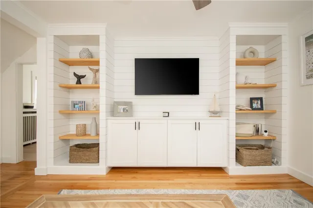 $3,300 | 33 Slocum Street, Newport, RI 02840