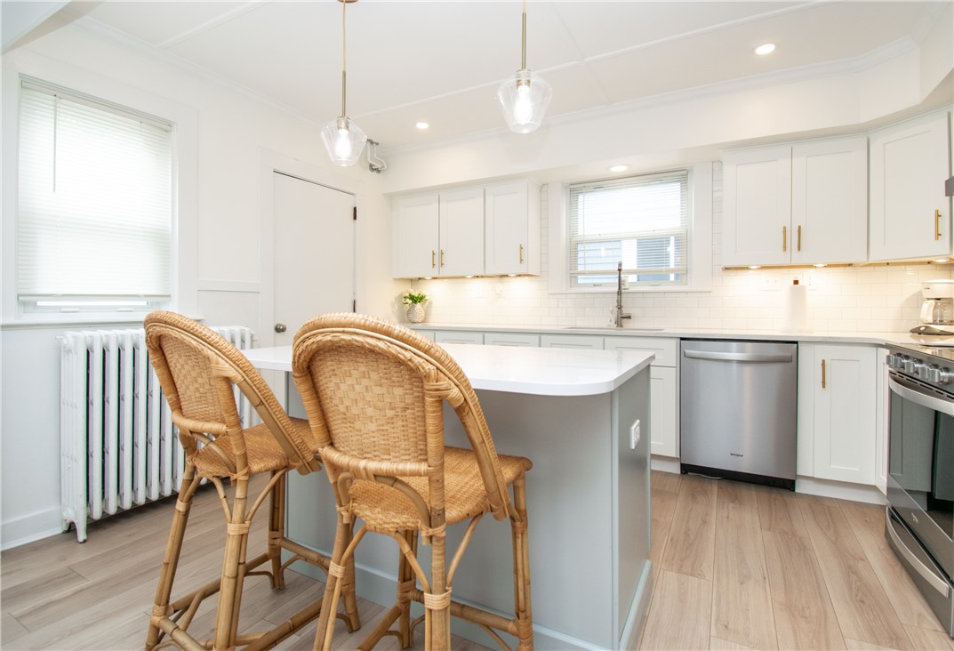 33 Slocum Street Newport, RI 02840 - Photo 10 of 31