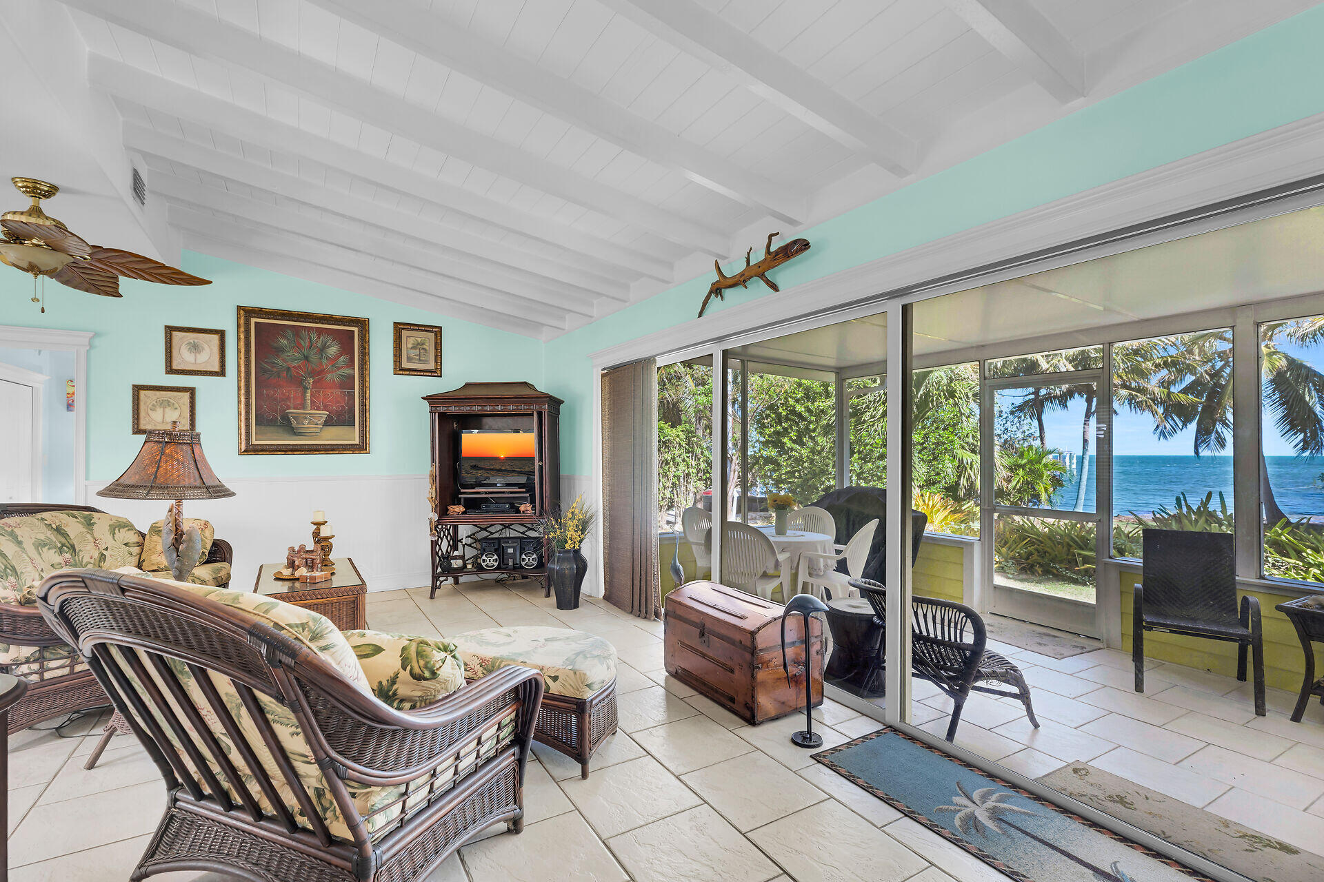 901 43rd Street Marathon, FL 33050 - Photo 2 of 33 Living area onto Porch