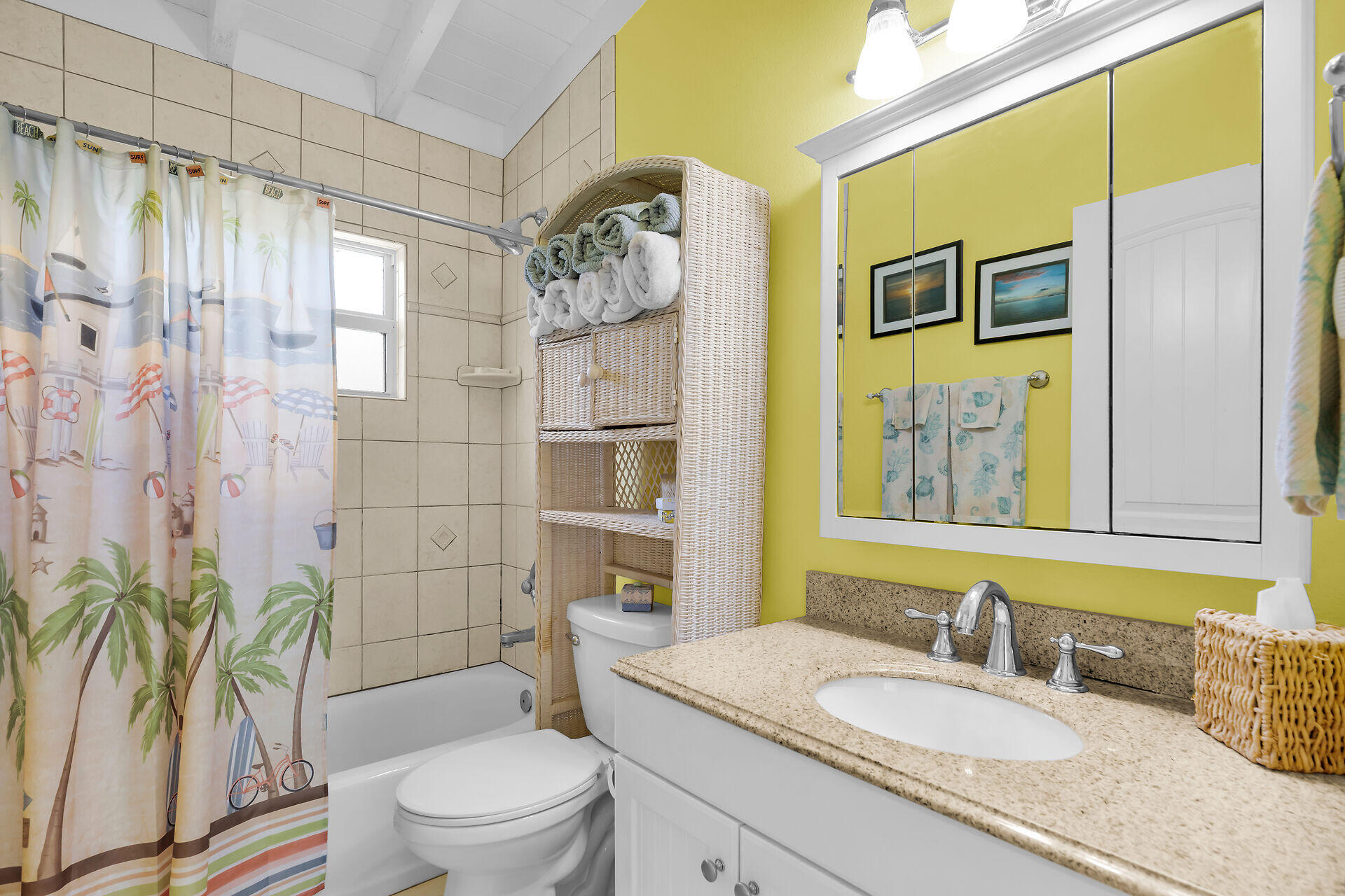 901 43rd Street Marathon, FL 33050 - Photo 22 of 33 Primary Bathroom