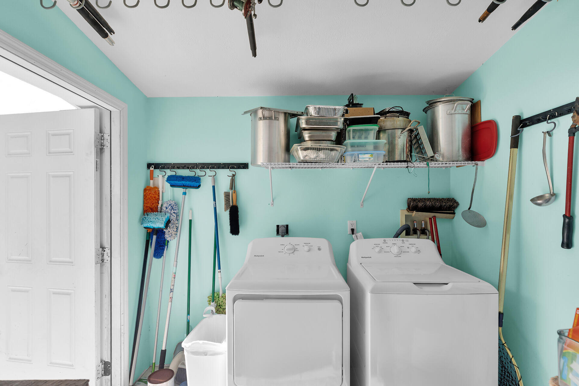 901 43rd Street Marathon, FL 33050 - Photo 23 of 33 Attached Laundry Room / Storage