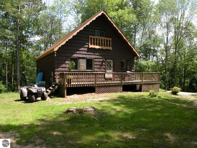 1066 Wiggins Lake Road Gladwin, MI 48624 - Photo 11 of 12 1797135-10.JPG