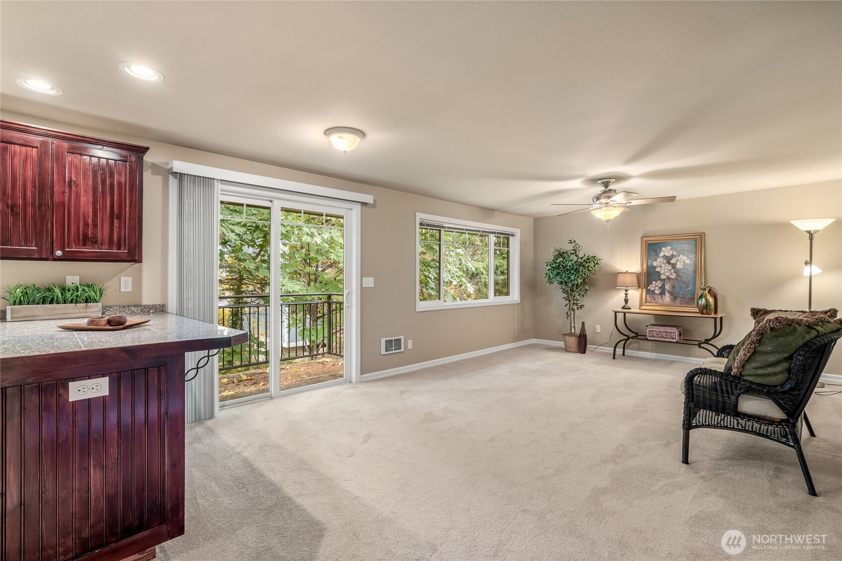 7505 212th Street Southwest, Unit C301 Edmonds, WA 98026 - Photo 14 of 40