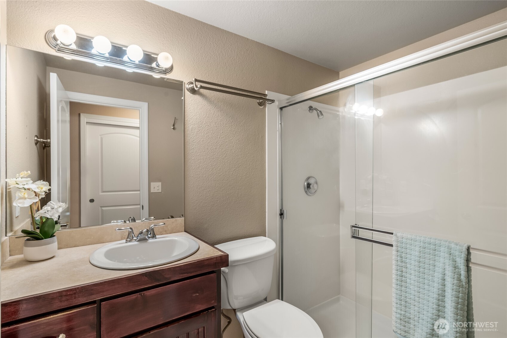 7505 212th Street Southwest, Unit C301 Edmonds, WA 98026 - Photo 26 of 40