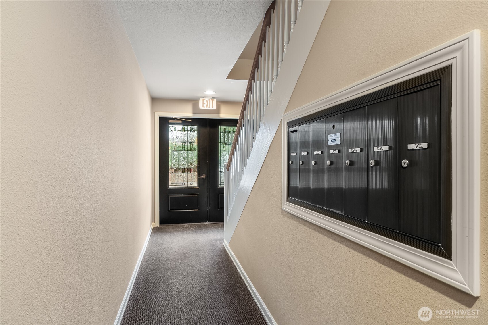 7505 212th Street Southwest, Unit C301 Edmonds, WA 98026 - Photo 3 of 40