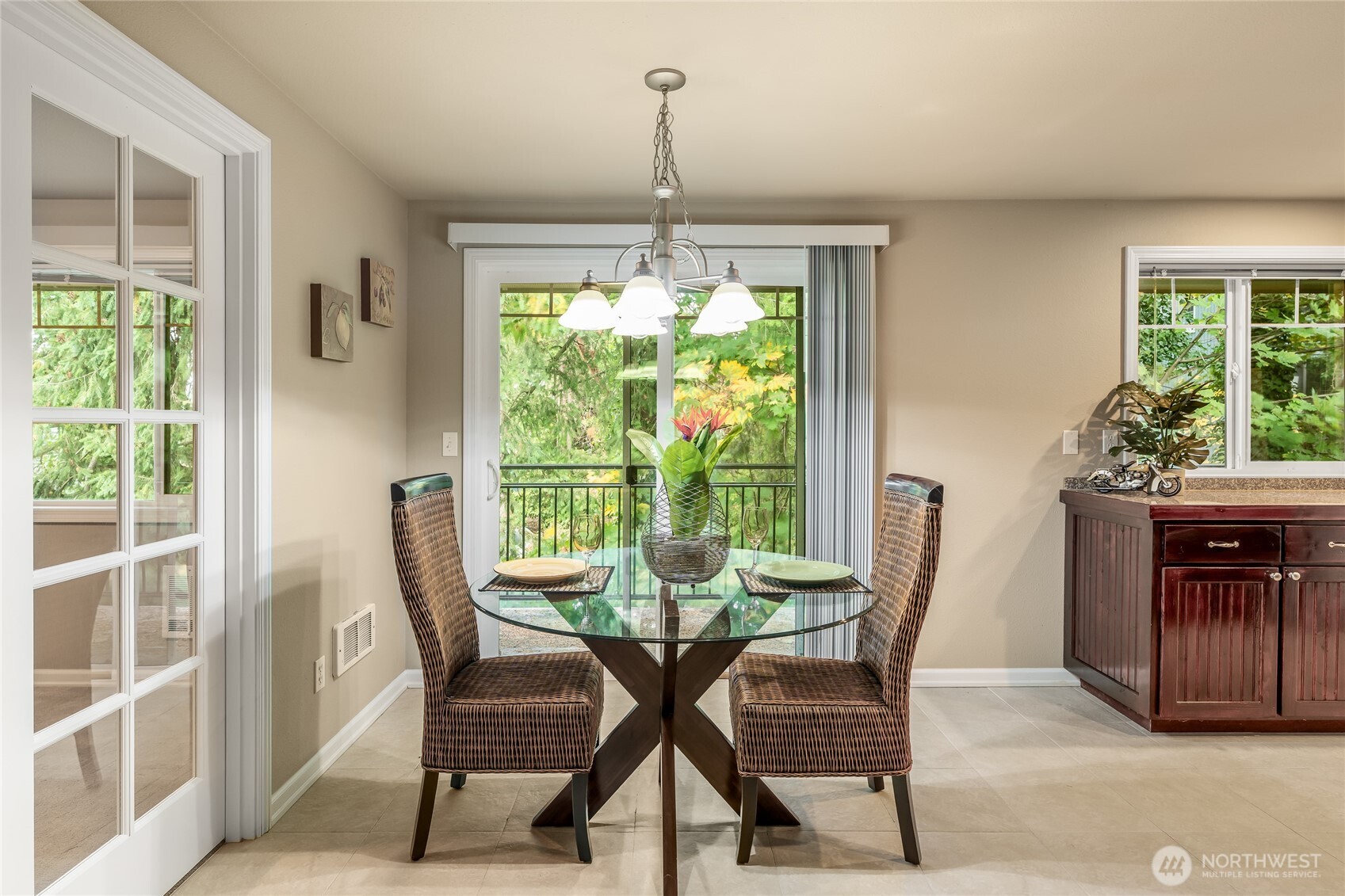 7505 212th Street Southwest, Unit C301 Edmonds, WA 98026 - Photo 8 of 40