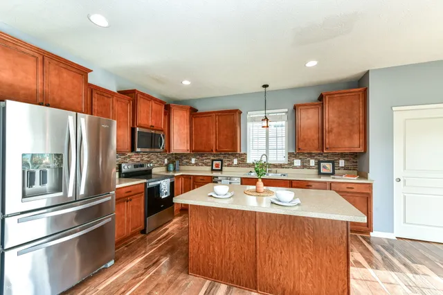 $399,900 | 6657 Park Grove Boulevard, Whitestown, IN 46075