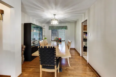 $474,500 | 1810 East Euclid Avenue, Arlington Heights, IL 60004