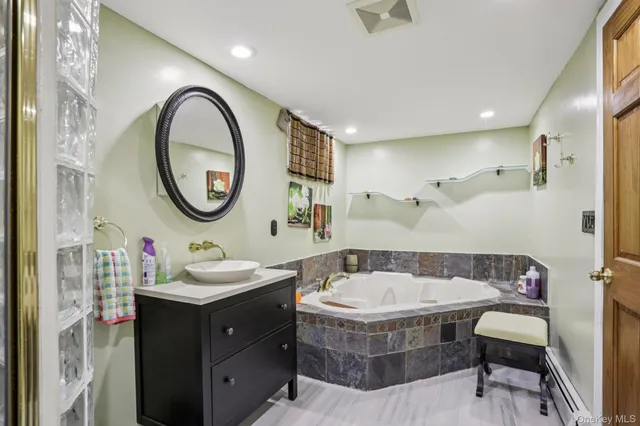 $1,399,000 | 4 Isaac Drive, Pomona, NY 10970