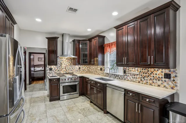 $1,399,000 | 4 Isaac Drive, Pomona, NY 10970