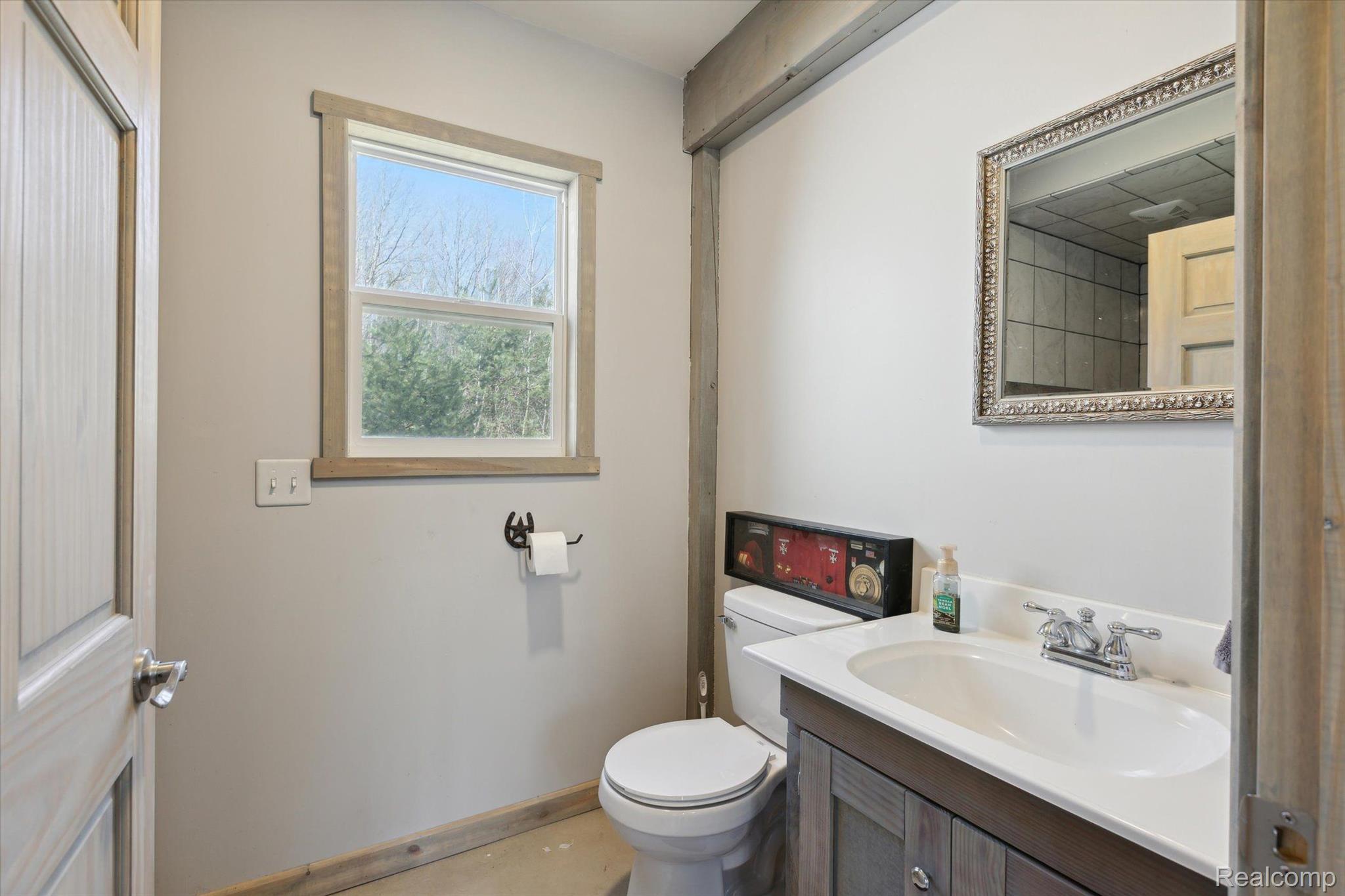 243 West Fike Road Sanford, MI 48657 - Photo 8 of 57 Gallery Image 8