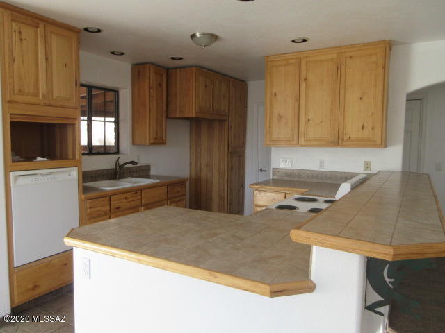 291 Poco Court Rio Rico, AZ 85648 - Photo 38 of 50