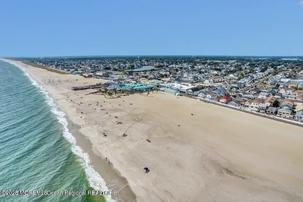 $3,900 | 219 Baltimore Avenue, Point Pleasant Beach, NJ 08742