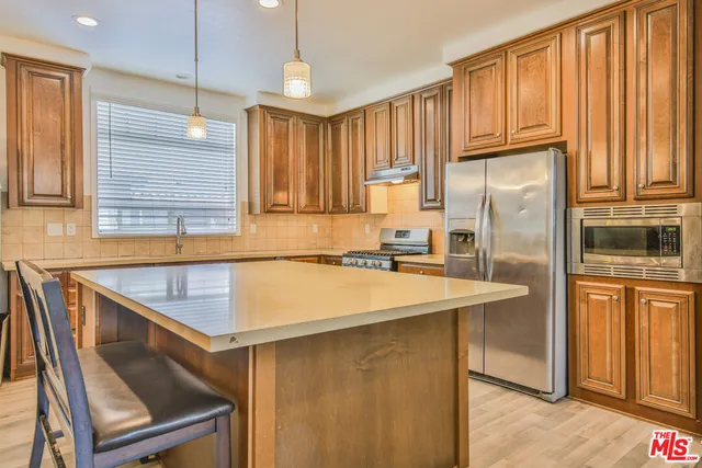 $629,000 | 3595 Santa Fe Avenue, Unit 115, Long Beach, CA 90810