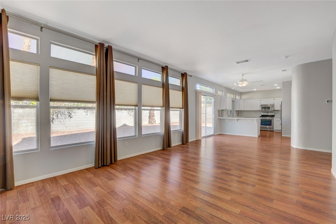 22 Lantern Glow Henderson, NV 89074 - Photo 13 of 46