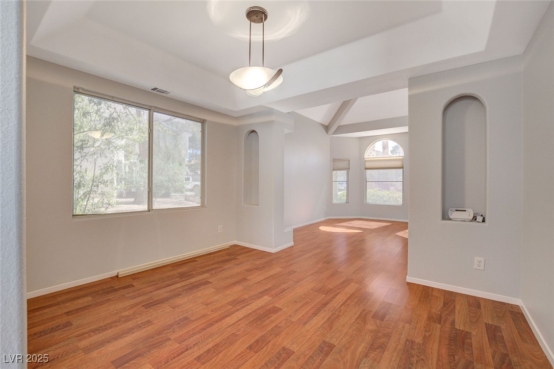 22 Lantern Glow Henderson, NV 89074 - Photo 7 of 46