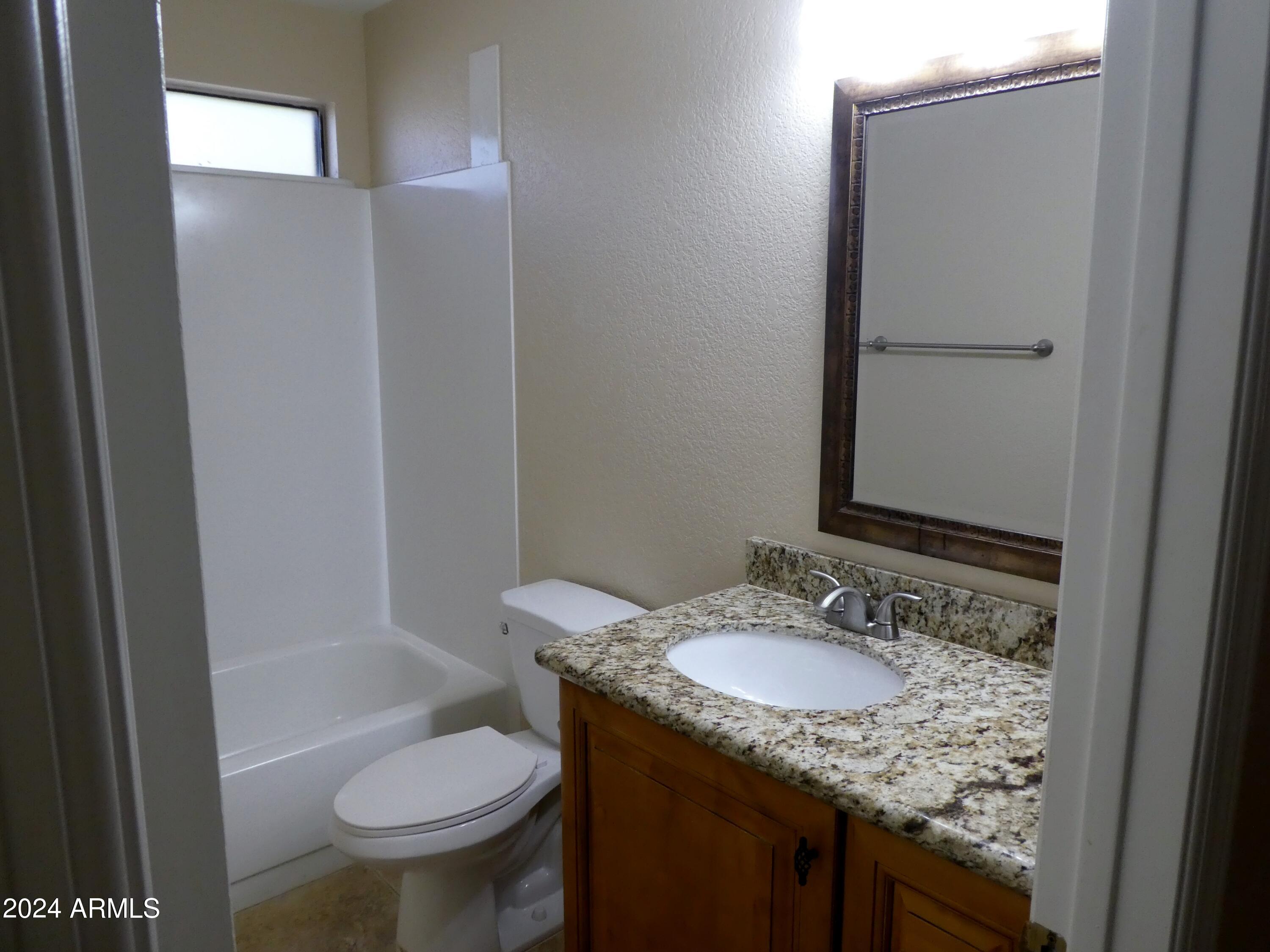 1856 West Manor Street Chandler, AZ 85224 - Photo 11 of 14 Guest Bathroom