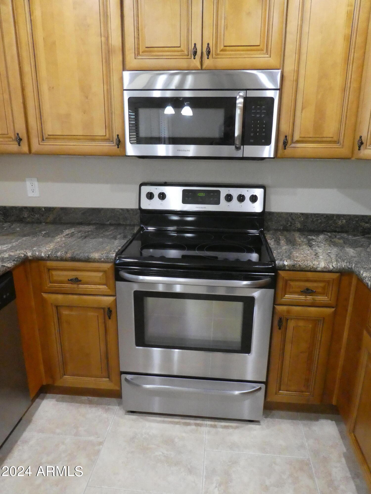 1856 West Manor Street Chandler, AZ 85224 - Photo 5 of 14 Stainless Appliances