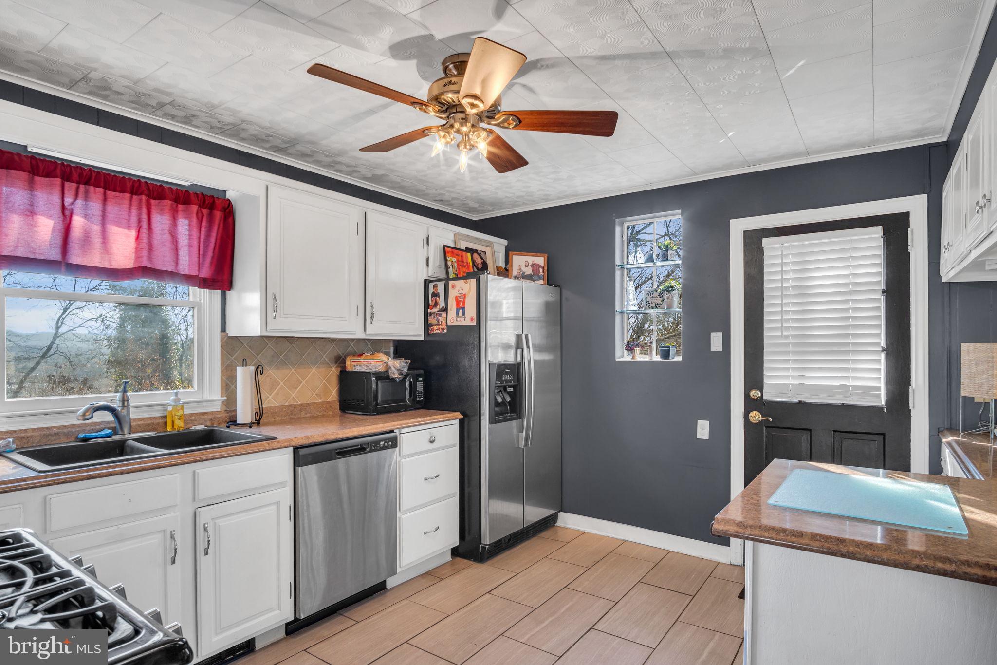 310 Old Fort Road Lemoyne, PA 17043 - Photo 9 of 34 Gallery Image 9