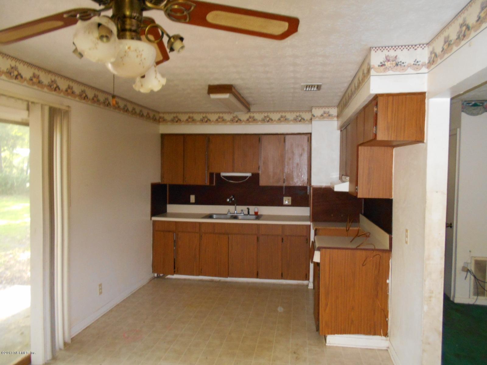 6361 Adams Road Macclenny, FL 32063 - Photo 2 of 6 Kitchen