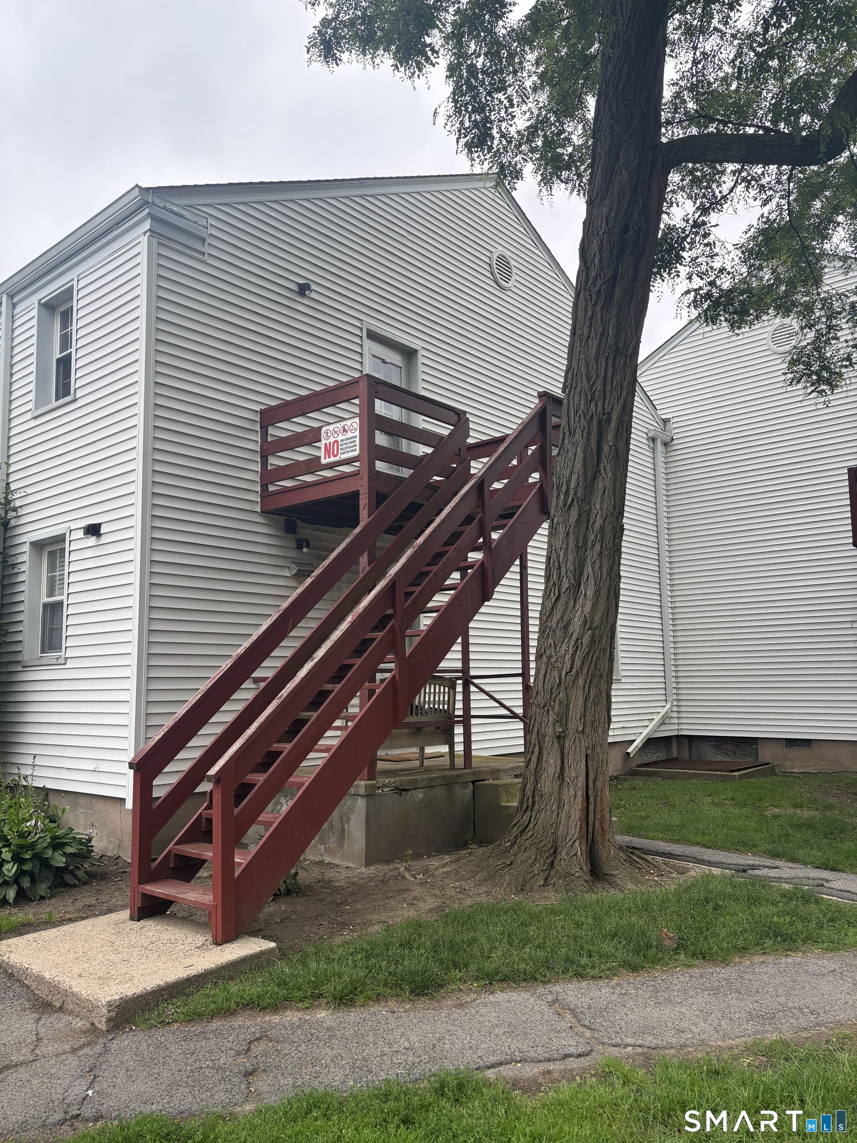 74 Standish Road, Unit 3 Stamford, CT 06902 - Photo 4 of 22 a view of house with a deck