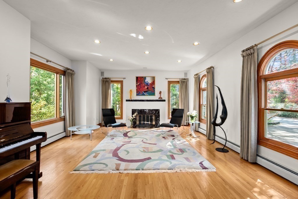 71 Westland Road Weston, MA 02493 - Photo 16 of 41 Gallery Image 16