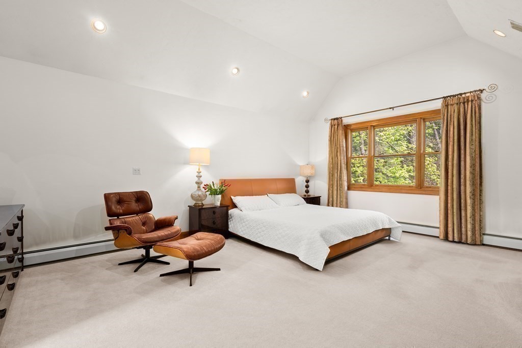 71 Westland Road Weston, MA 02493 - Photo 22 of 41 Gallery Image 22