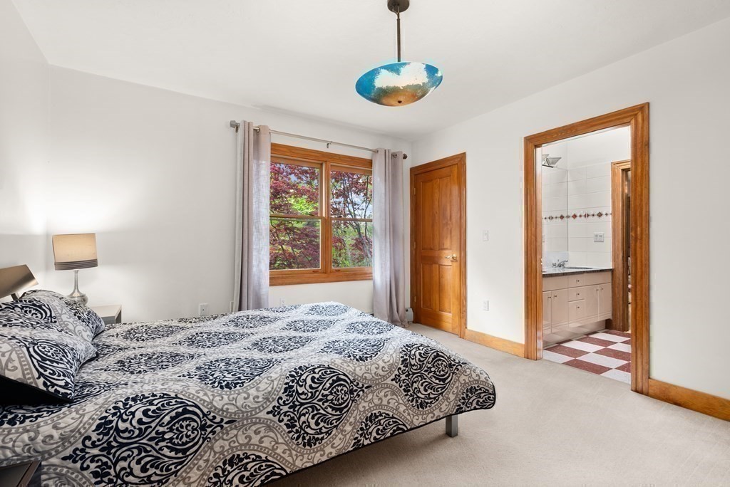 71 Westland Road Weston, MA 02493 - Photo 29 of 41 Gallery Image 29