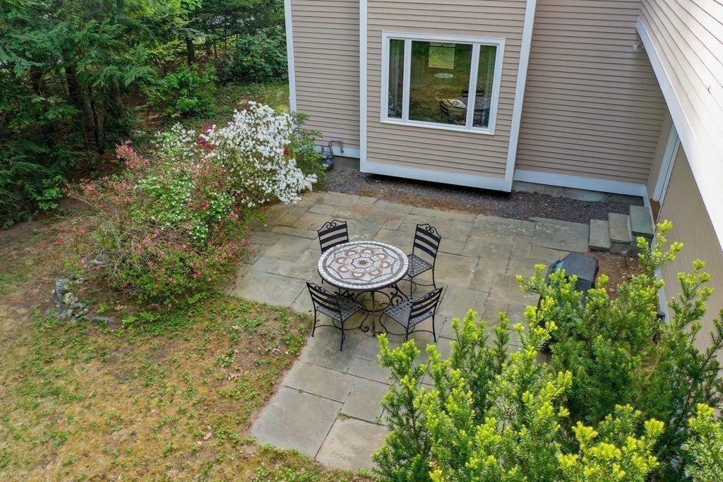 71 Westland Road Weston, MA 02493 - Photo 39 of 41 Gallery Image 39