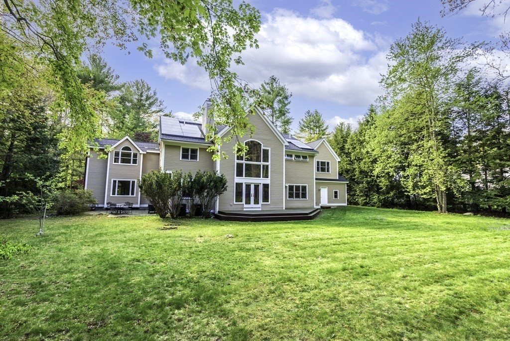 71 Westland Road Weston, MA 02493 - Photo 4 of 41 Gallery Image 4