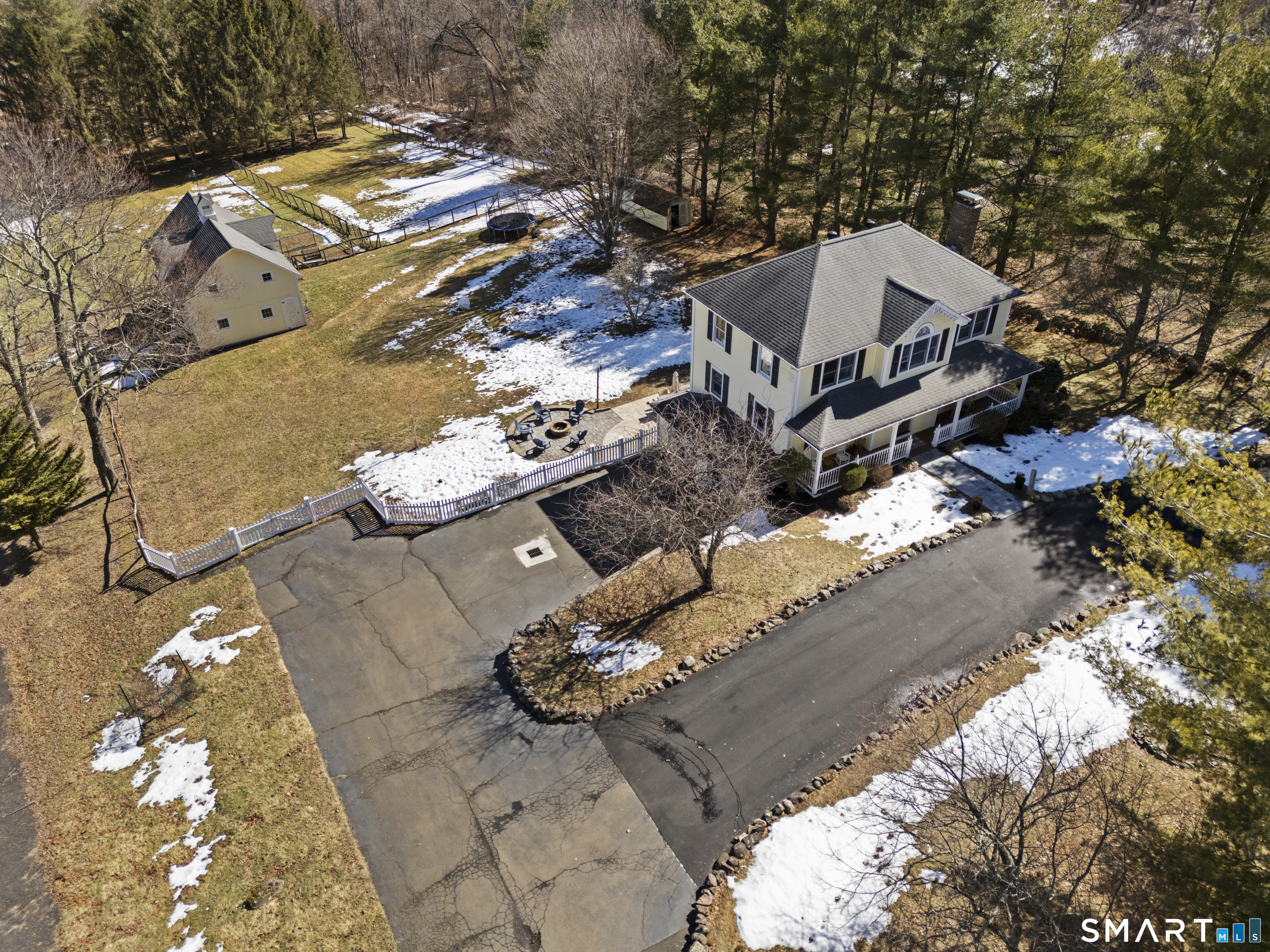 105 Bldg Brook Road Hamden, CT 06514 - Photo 1 of 39