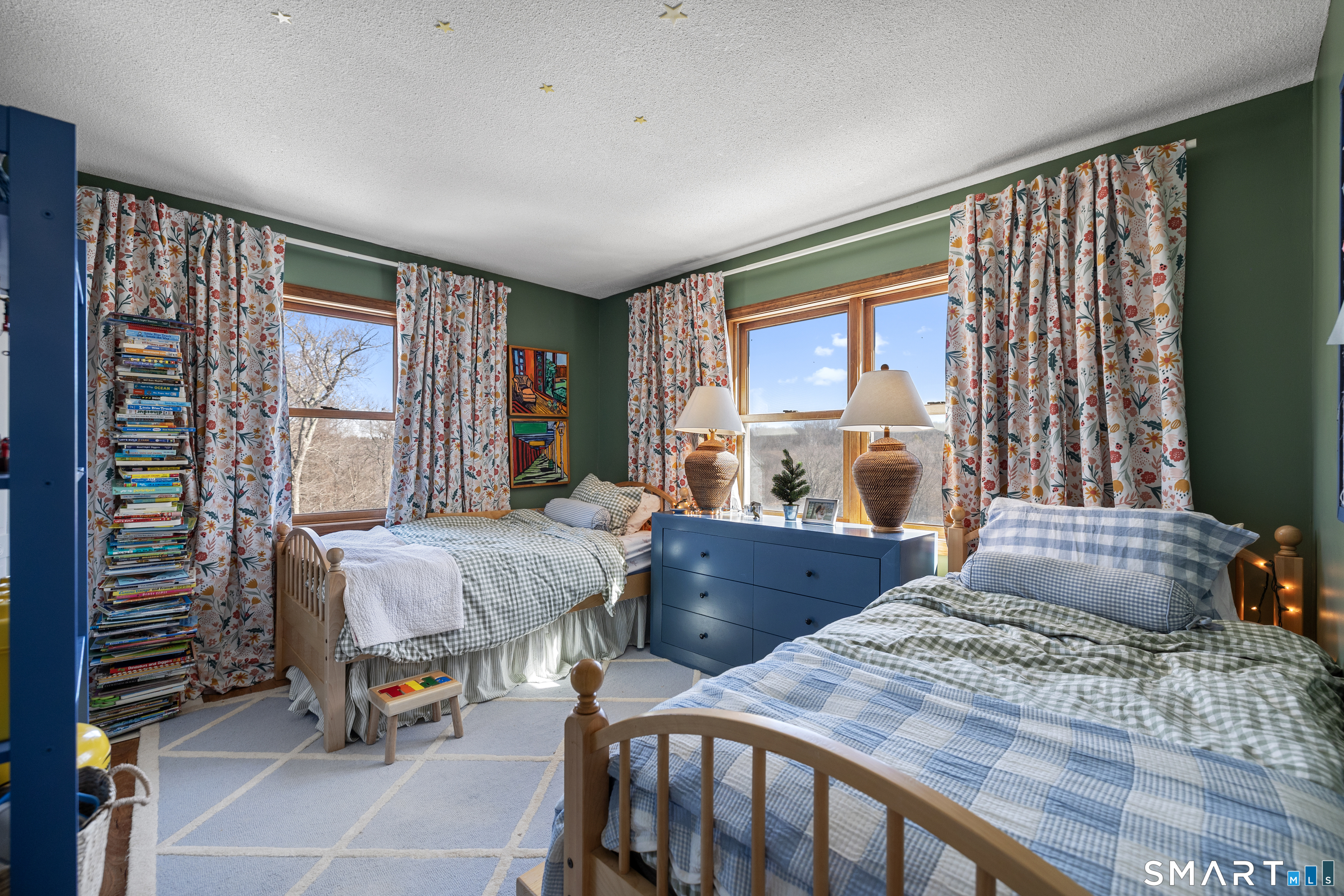 105 Bldg Brook Road Hamden, CT 06514 - Photo 15 of 39