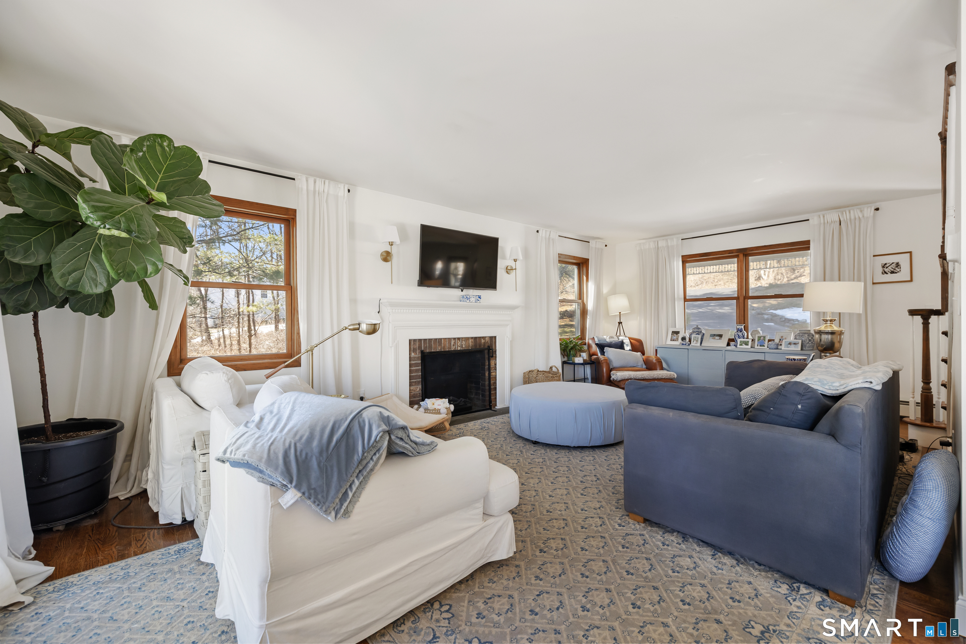 105 Bldg Brook Road Hamden, CT 06514 - Photo 7 of 39