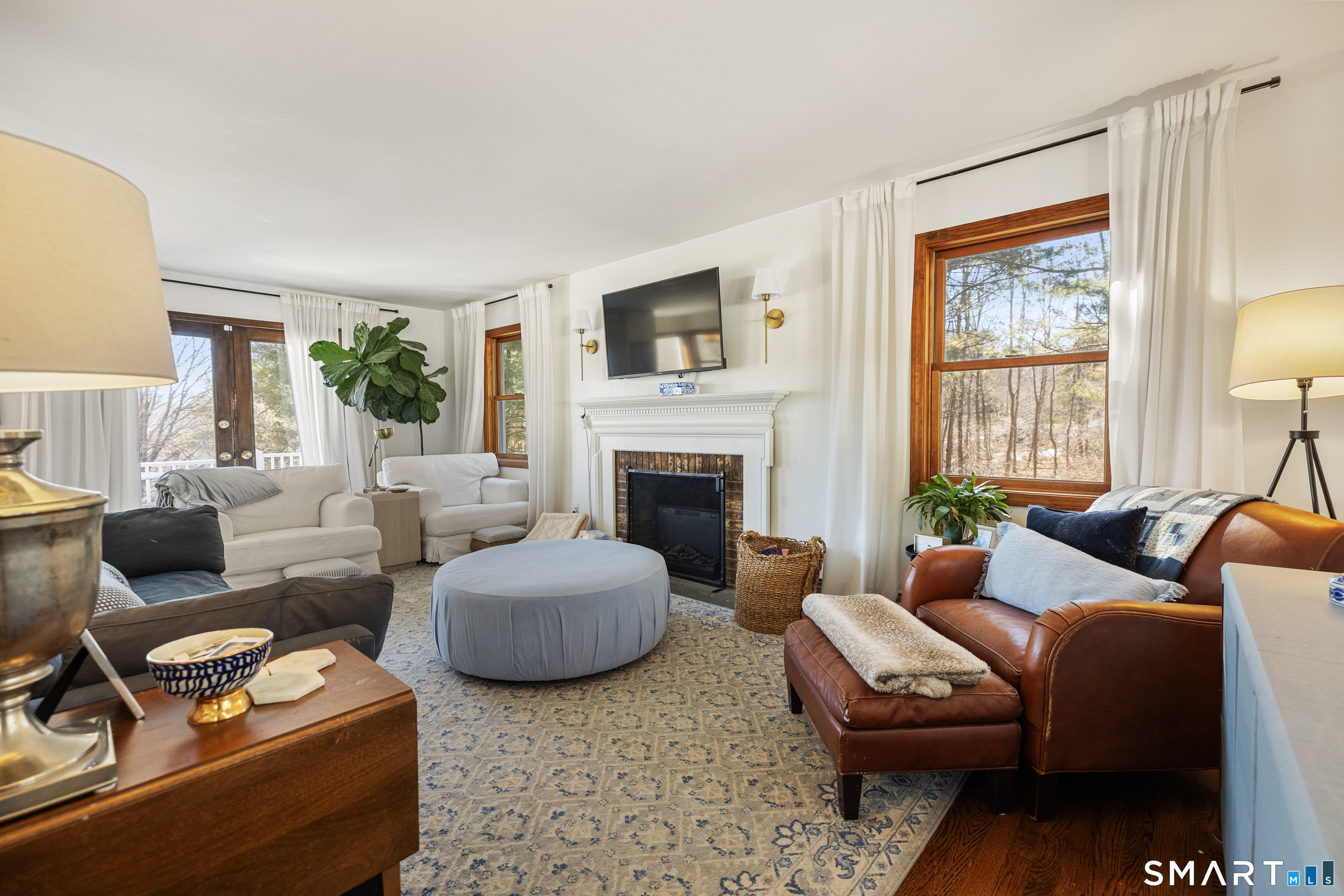 105 Bldg Brook Road Hamden, CT 06514 - Photo 8 of 39