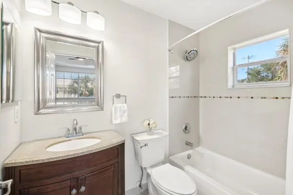 $2,650 | 4963 Grinnell Street, Lake Worth, FL 33463