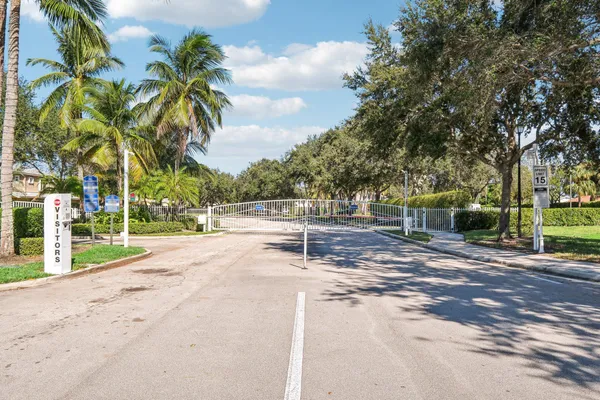 $2,650 | 4963 Grinnell Street, Lake Worth, FL 33463