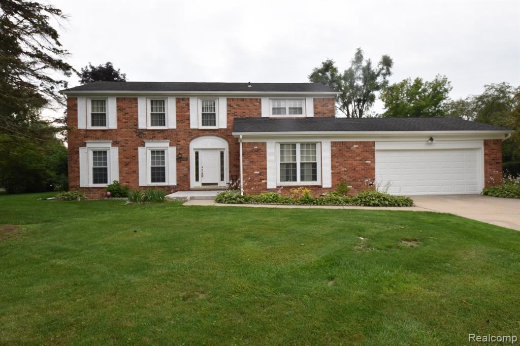 29679 High Valley Road Farmington Hills, MI 48331 - Photo 1 of 31