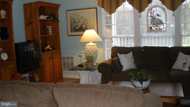 4986 Brightleaf Court, Unit 4986 Rosedale, MD 21237 - Photo 21 of 23 Living Room #2