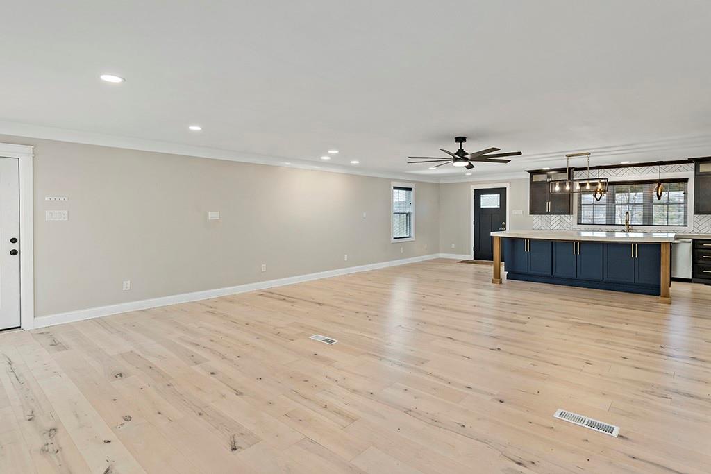 4177 River Road Beaver Falls, PA 15010 - Photo 5 of 42 Gallery Image 5