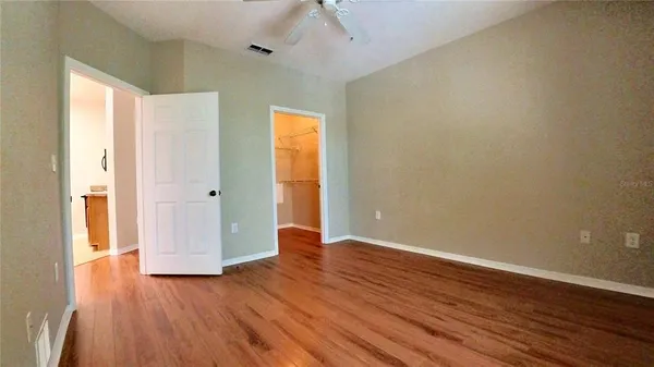 $165,000 | 10017 Courtney Palms Boulevard, Unit 304, Tampa, FL 33619