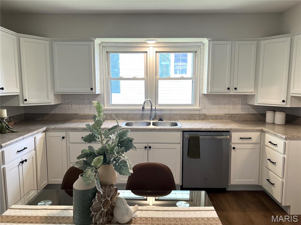 218 Mill Street Bethalto, IL 62010 - Photo 10 of 36