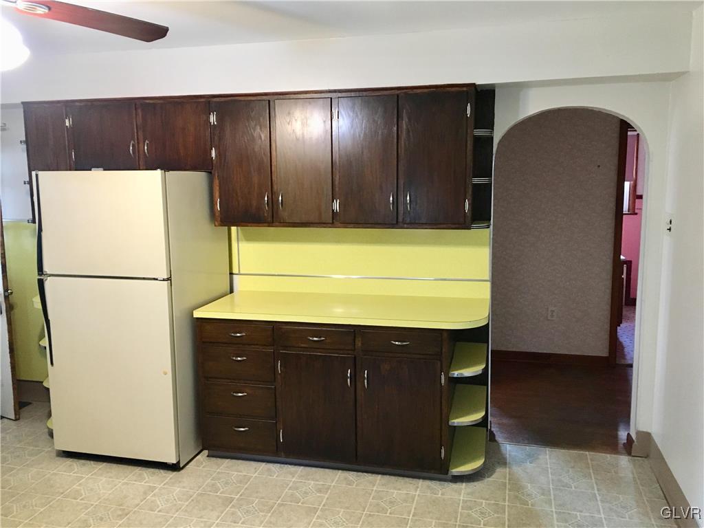 2642 Old Post Road Coplay, PA 18037 - Photo 3 of 21 Gallery Image 3