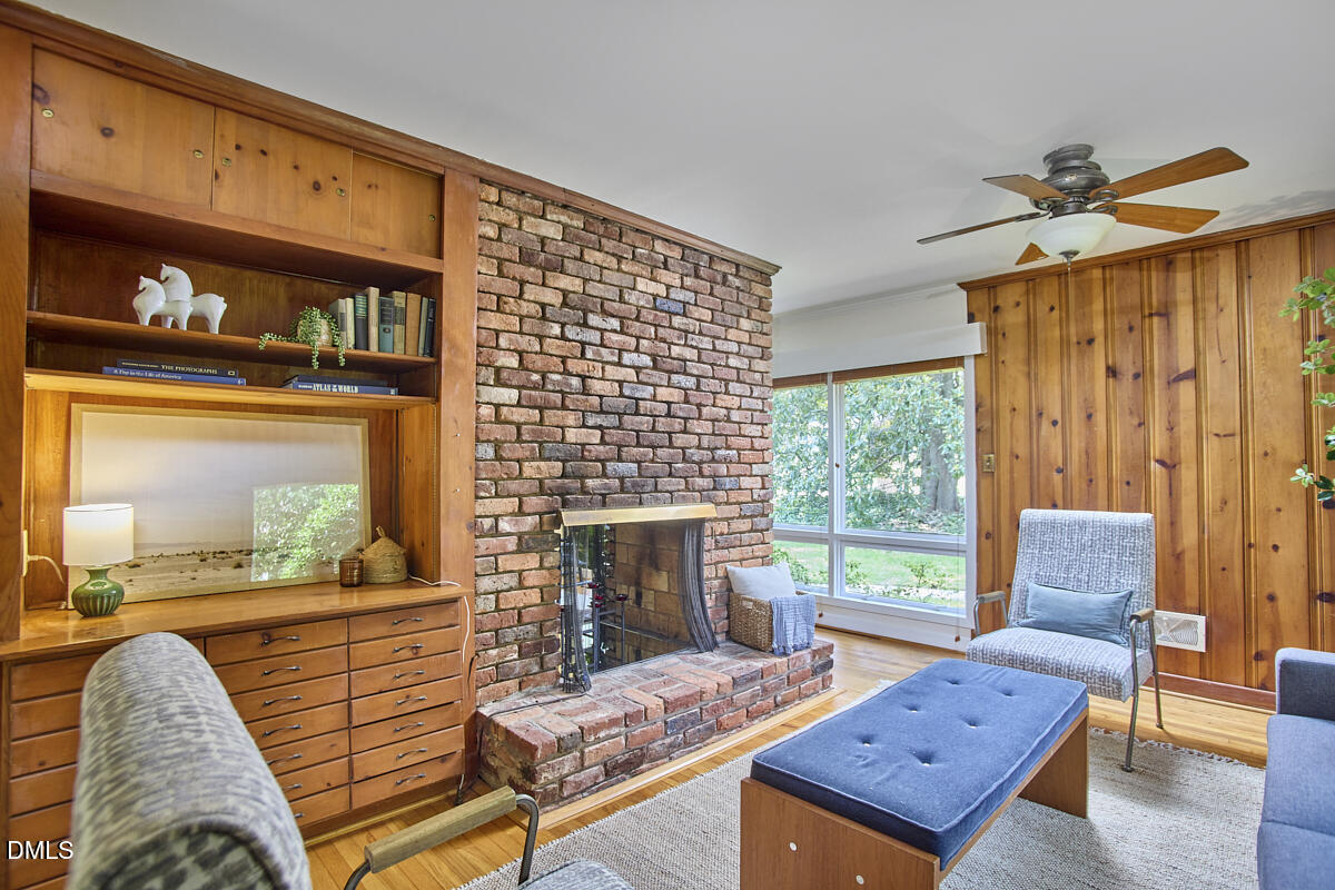 3409 Cherry Lane Raleigh, NC 27607 - Photo 12 of 36 12 - Den