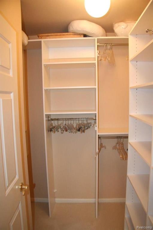 3722 Windingbrook Circle, Unit 40 Rochester Hills, MI 48309 - Photo 12 of 25