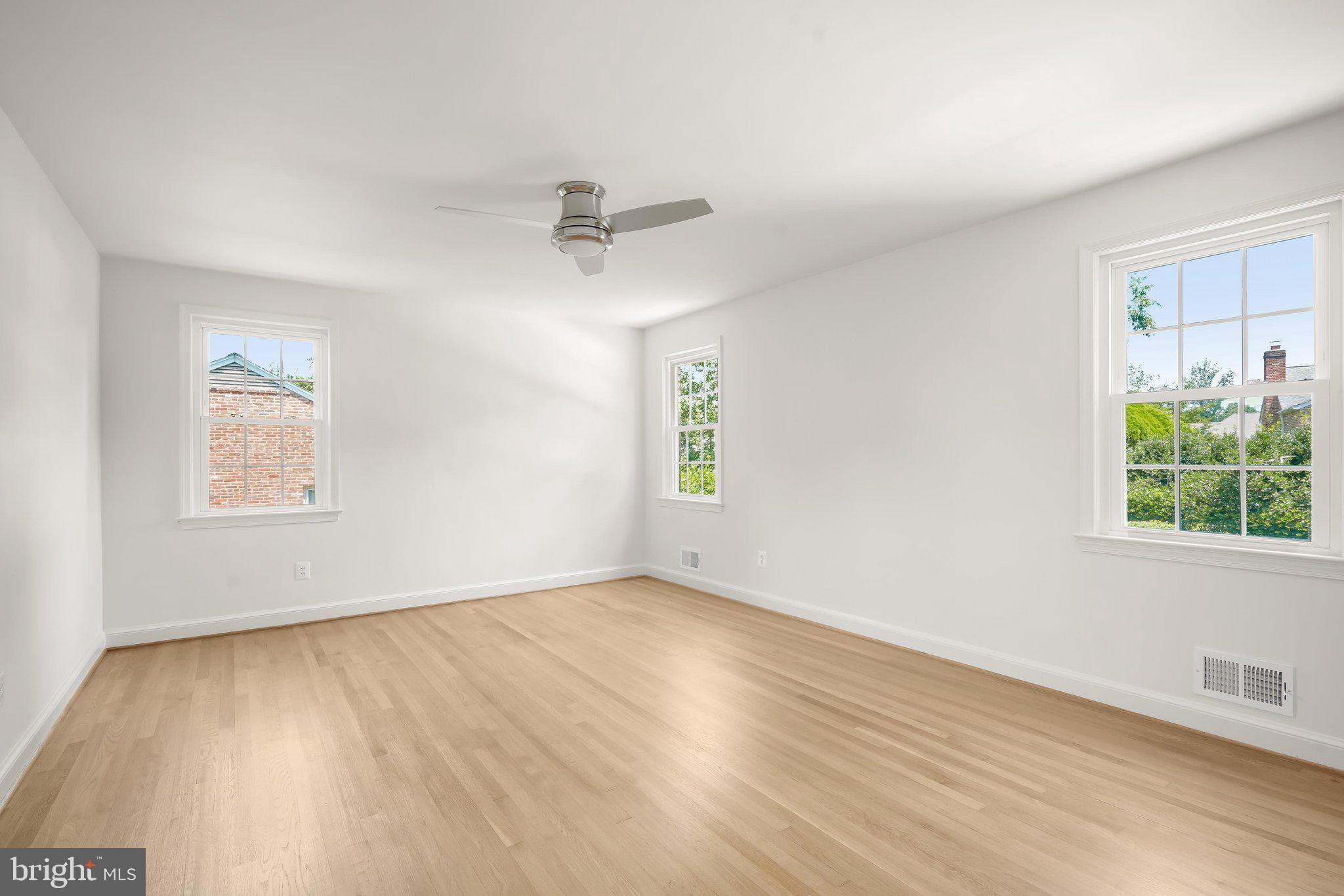 7109 Radnor Road Bethesda, MD 20817 - Photo 21 of 51 7109 Radnor Rd 032