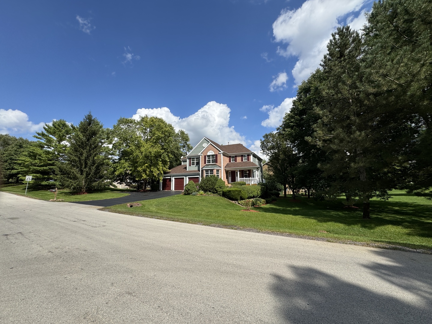 6414 Kingsbridge Drive Cary, IL 60013 - Photo 2 of 83