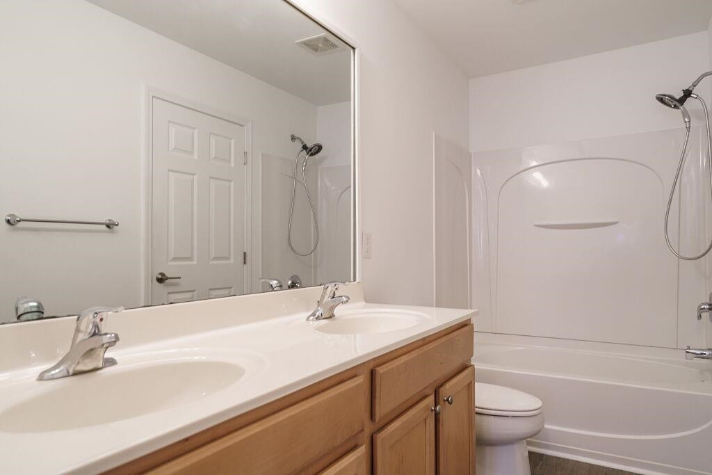 8016 River Gold Lane Raleigh, NC 27616 - Photo 17 of 23 Photo 18