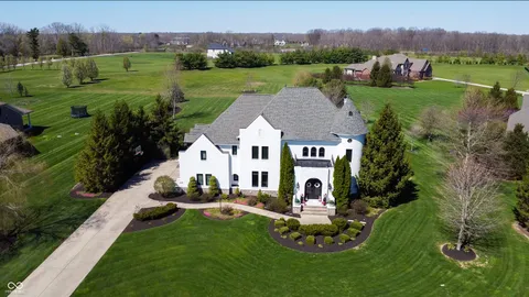 $1,995,000 | 7850 Cheval Rue Court, Zionsville, IN 46077